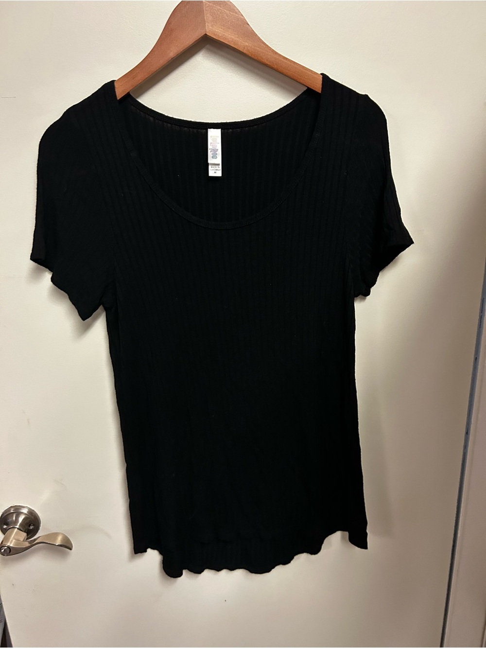 LuLaRoe Black Short Sleeve Ribbed Scoop Neck Top